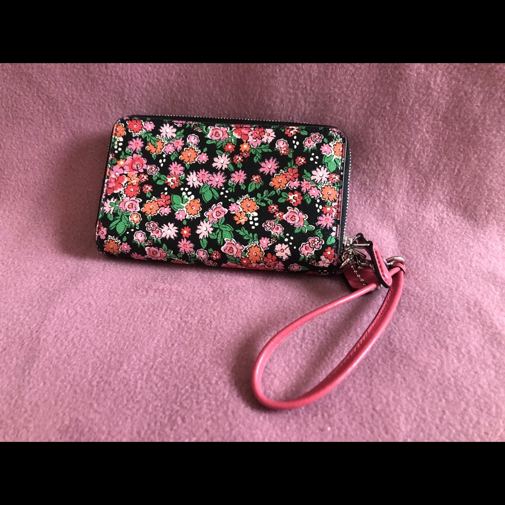 Coach Floral Wallet - Brand New Limited Edition!